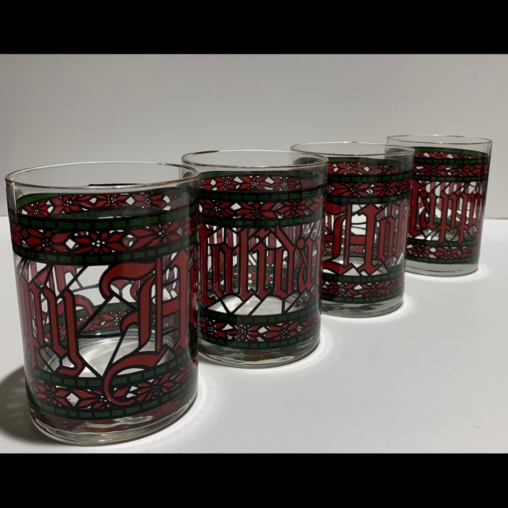 Vintage Houze 4 piece set Glasses